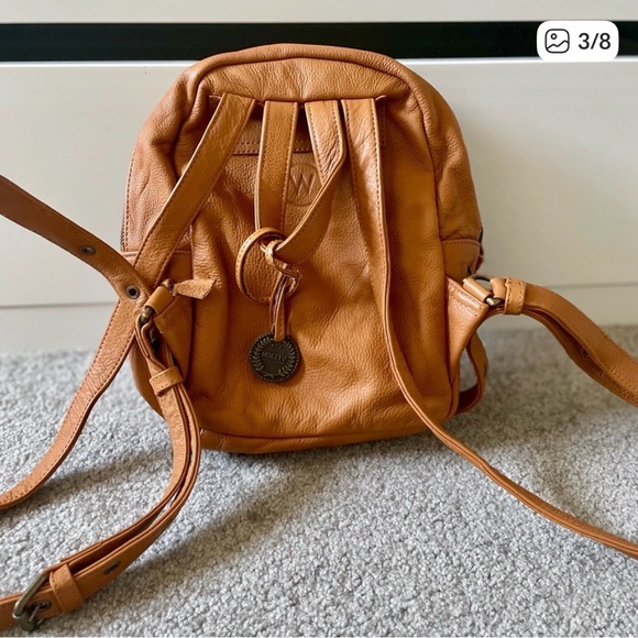 Wanderers Tan Leather Backpack - Picture 3 of 8